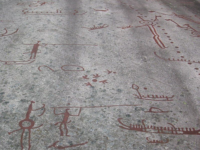 File:Tanun carvings birds.jpg