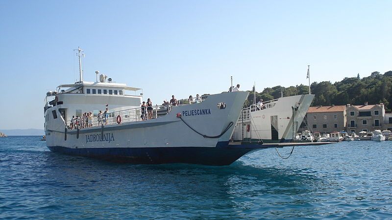 File:Trajekt Makarska 3.JPG