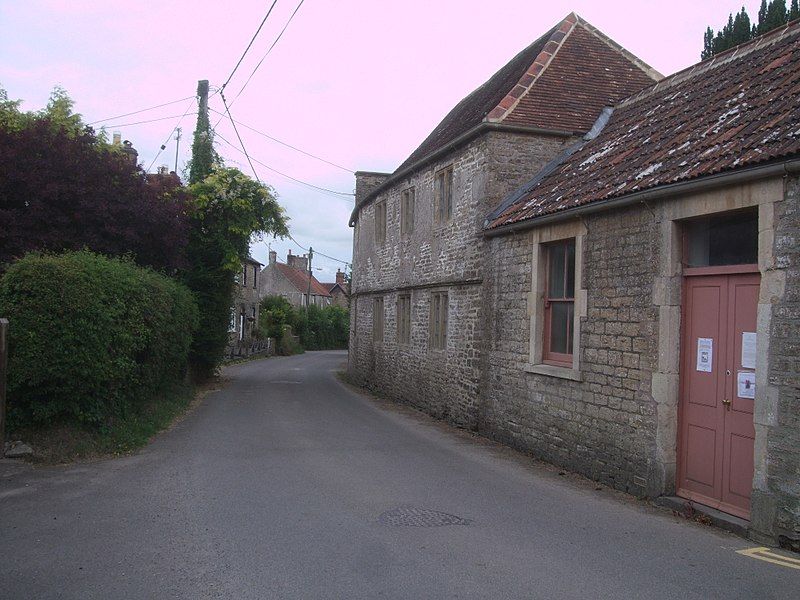 File:Trudoxhill Chapel-geograph-4069031.jpg