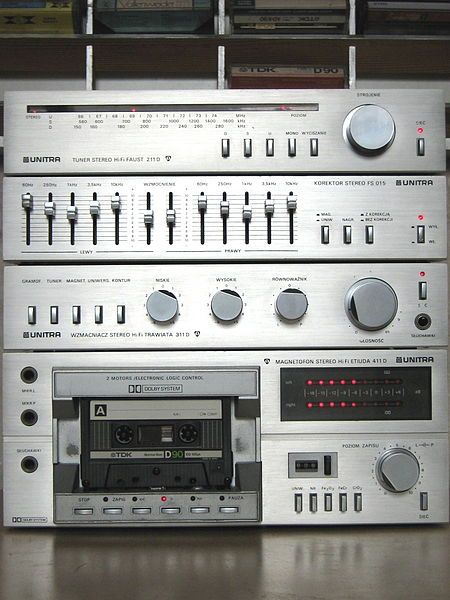 File:Unitra-Diora audioset.jpg