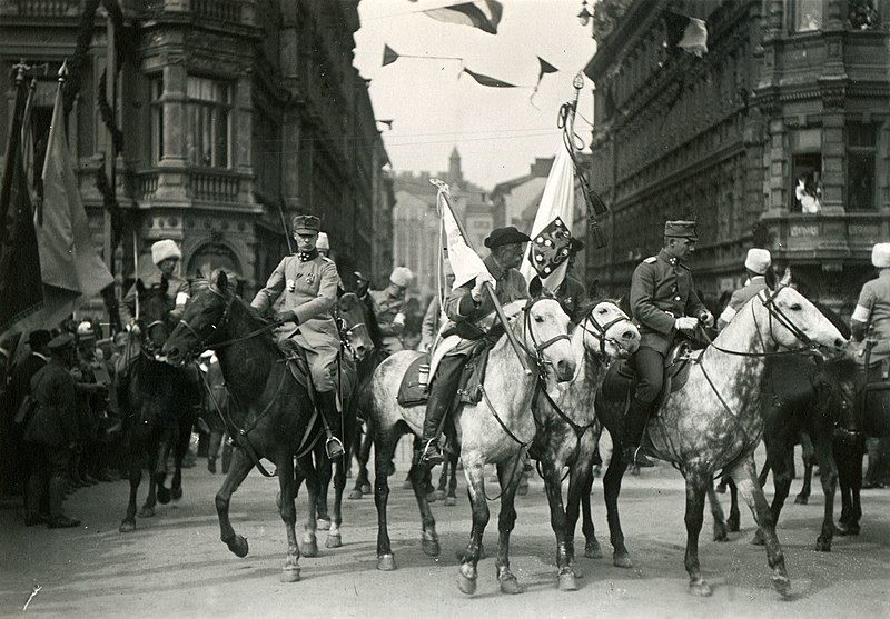 File:White generals 1918.jpg