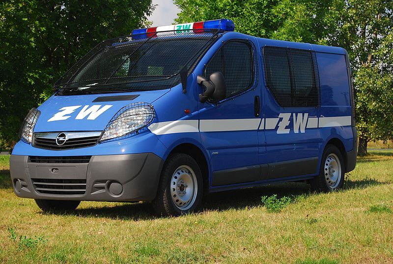 File:ŻW OPEL VIVARO.jpg