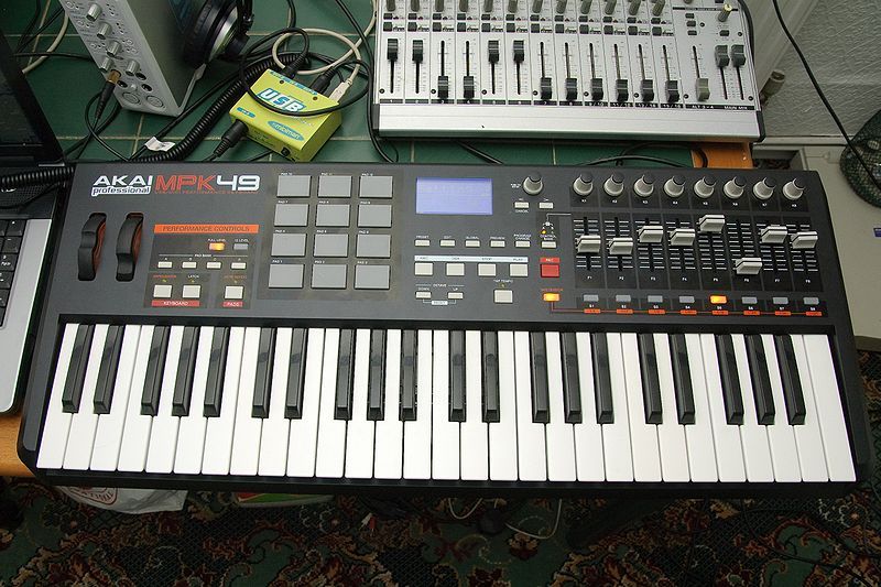 File:AKAI MPK49.jpg