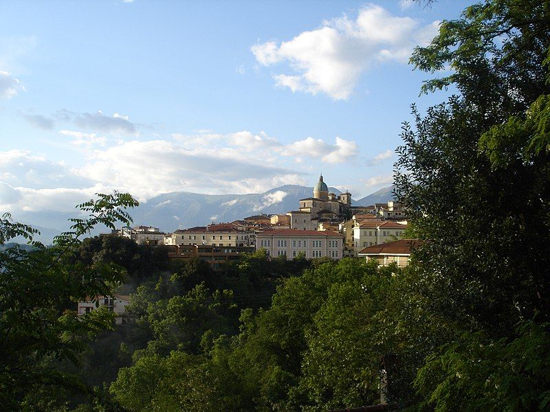 File:Atina - Cattedrale.JPG