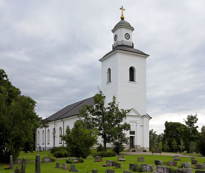 File:Bergsjo kyrka-view.jpg