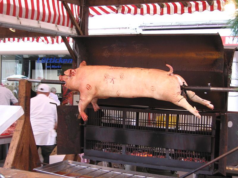 File:Big pig roast.jpg