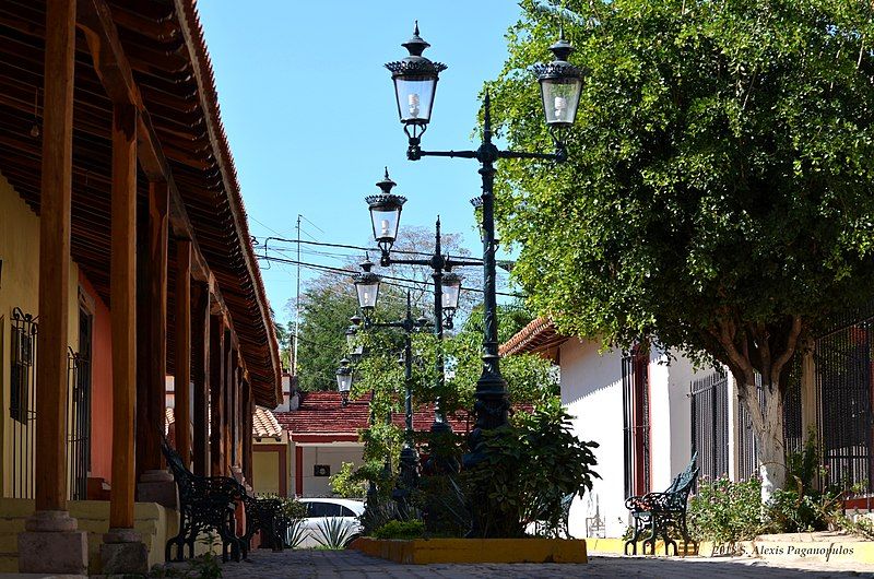 File:Calles del Quelite.jpg