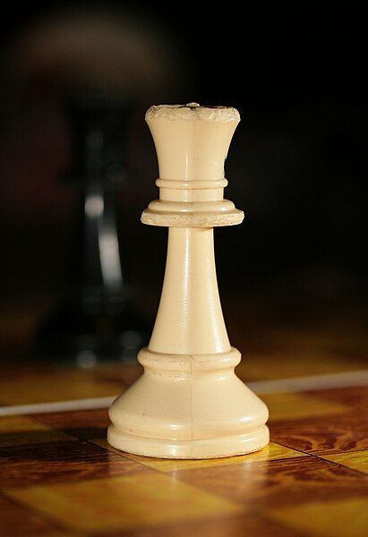 File:Chess queen 0964.jpg