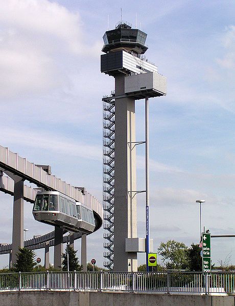 File:DUS Tower Skytrain.jpg