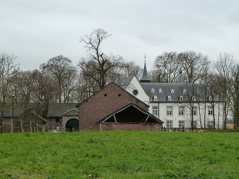 File:Doenrade-Kasteel Doenrade (2).JPG