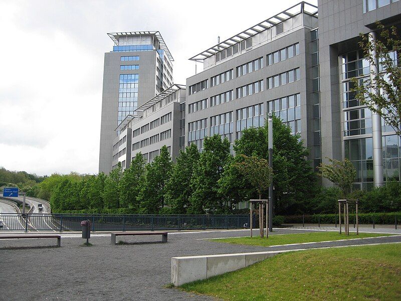 File:Evonik-Zentrale 2013.jpg