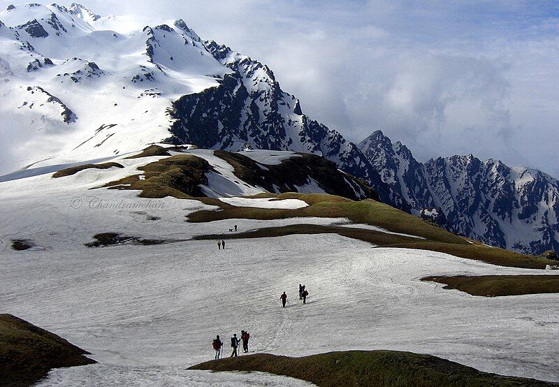 File:India Snow Tourism.jpg