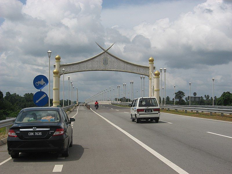 File:Jambatan Sungei Pahang.JPG