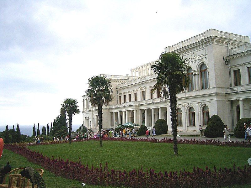 File:Livadia Palace Crimea.jpg