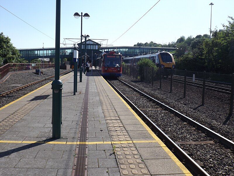 File:Meadowhall tram 2018.jpg