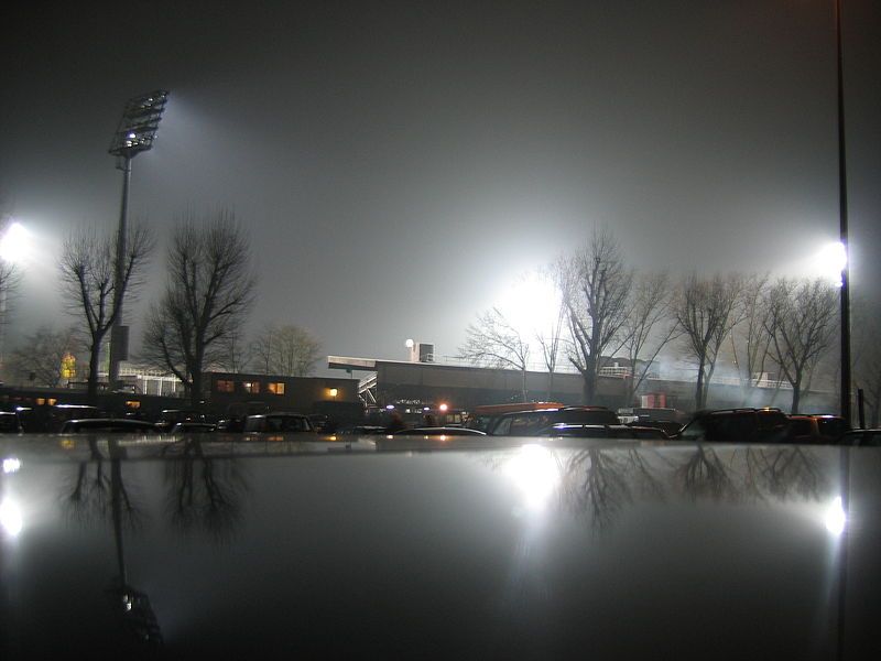 File:Millerntor-Stadion-Hamburg.JPG