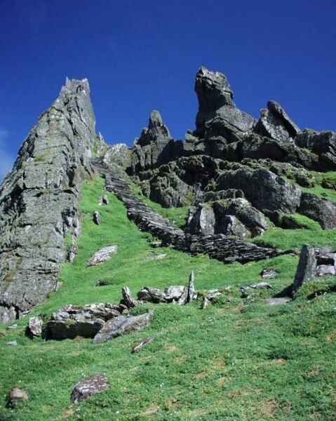 File:Skelligmichsteps.jpg