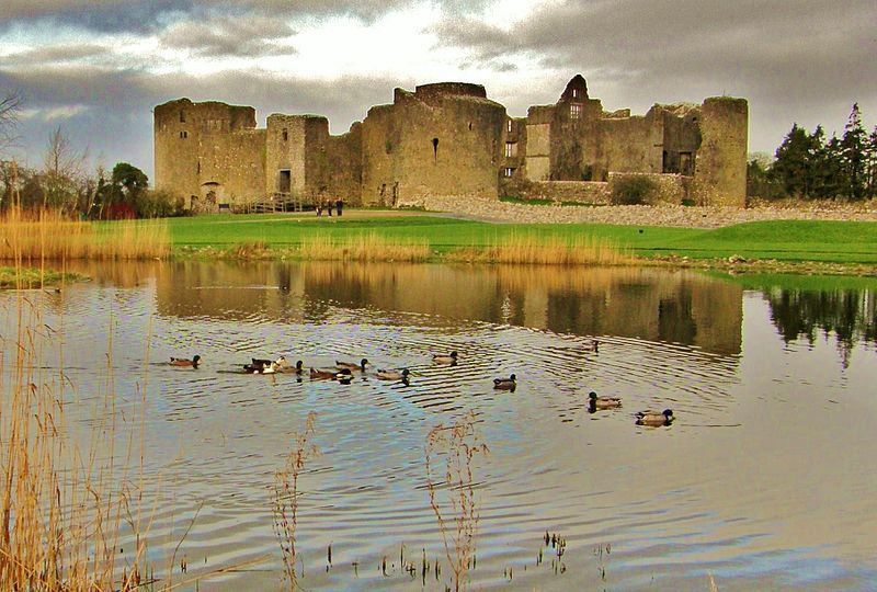 File:The Castle, Roscommon.JPG