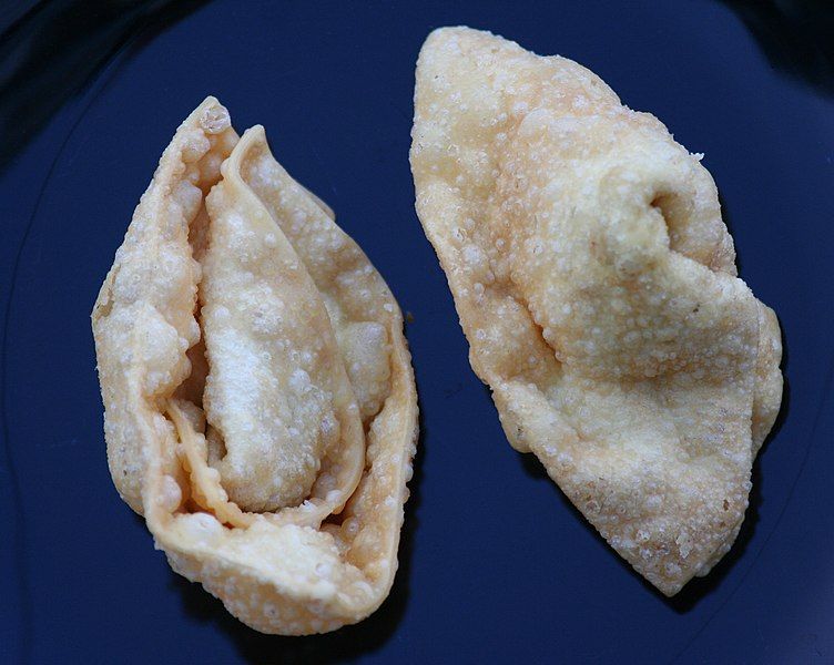 File:2wontons.jpg