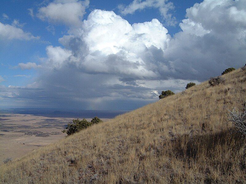 File:Capulin Volcano 2002.jpg