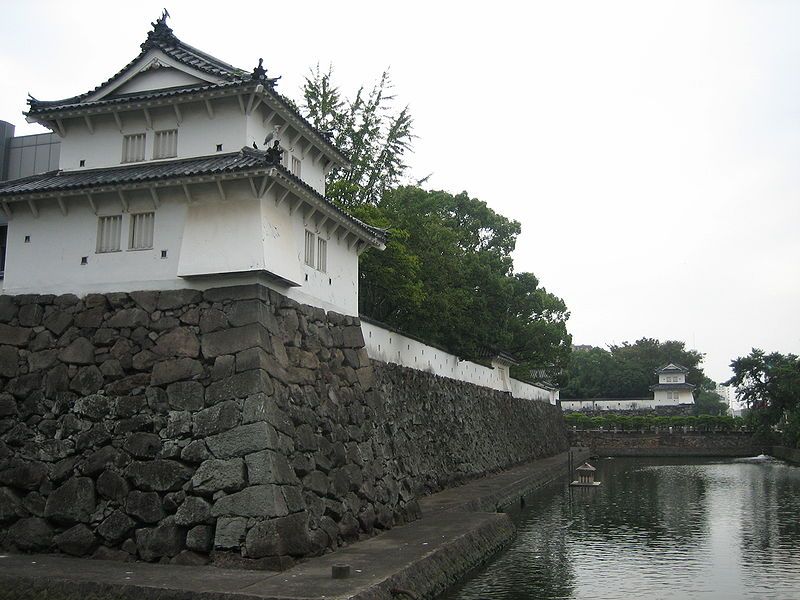 File:Funai Castle 01.jpg