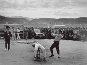 Medicine hawkers at the Gangnam Express Bus Terminal]] (1976)