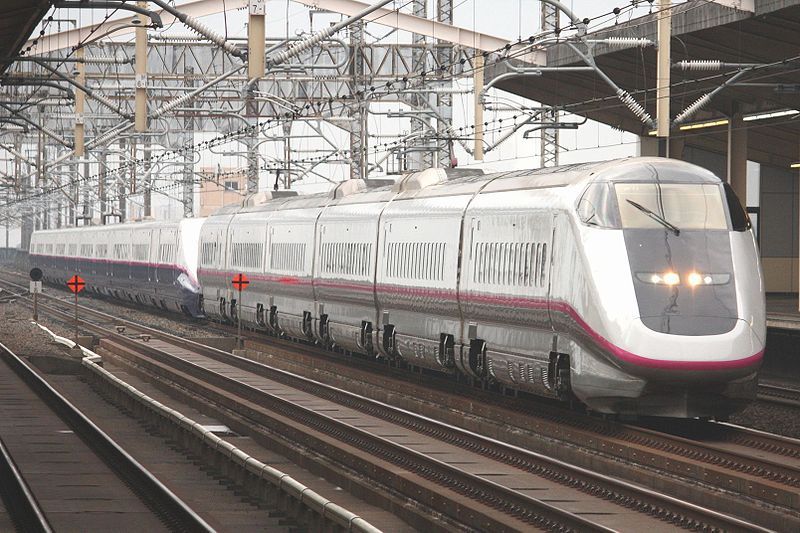 File:Shinkansen E3 komachi.JPG