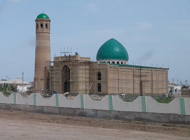 File:Tejen-Turkmenistan-mosque-under-construction-May-2018.jpg