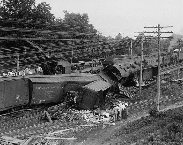 File:Train Wreck 1922.jpg