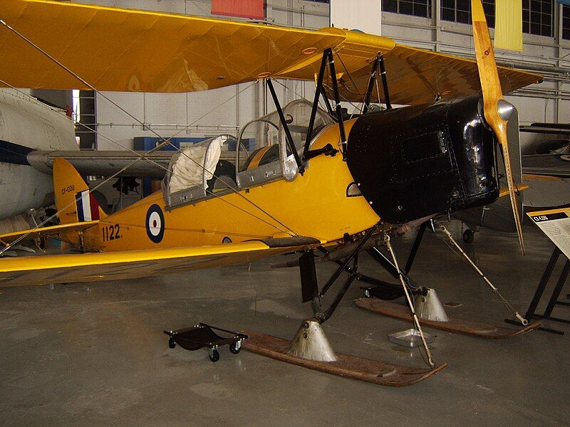 File:WCAM Tiger Moth.jpg