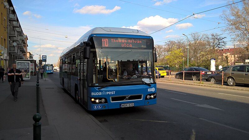 File:110-es busz (MBK-620).jpg