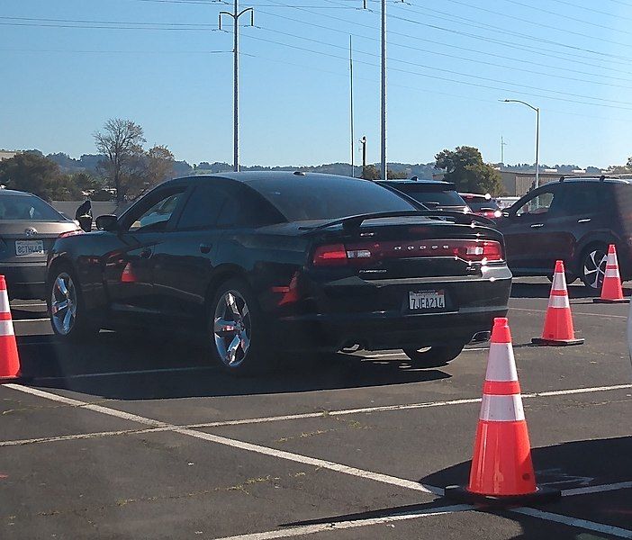 File:2014 Dodge Charger.jpg