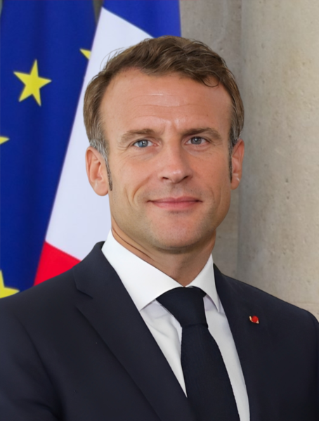 File:Emmanuel Macron 2022.png