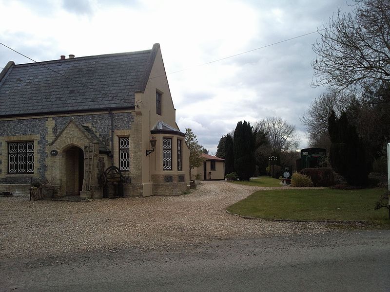 File:Fransham railway station.jpg