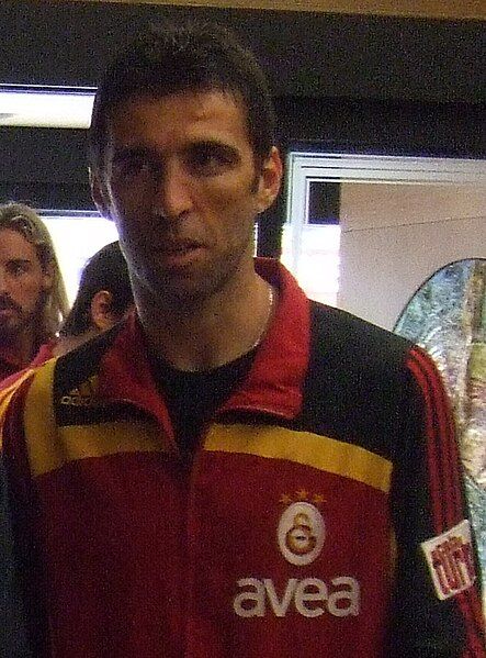 File:Hakan şükür.jpg