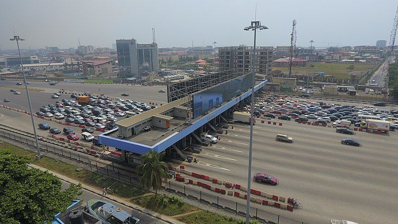 File:Lekki-toll-gate-lagos.jpg