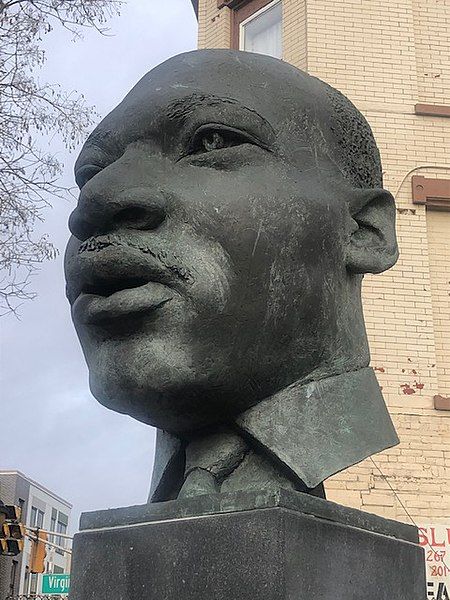 File:MLKMemorial.JacksonHill.JerseyCity.HBLR 02.jpg