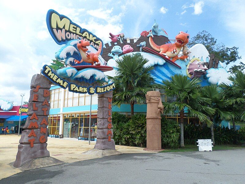 File:Melaka Wonderland.jpg