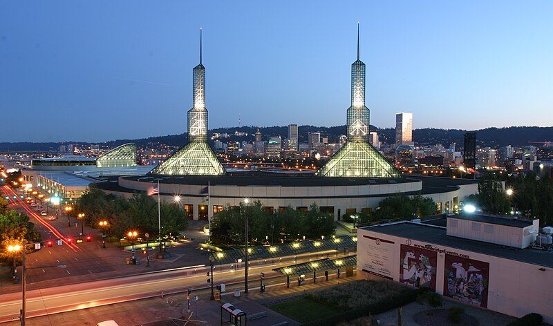 File:PortlandConventionCenter.jpg