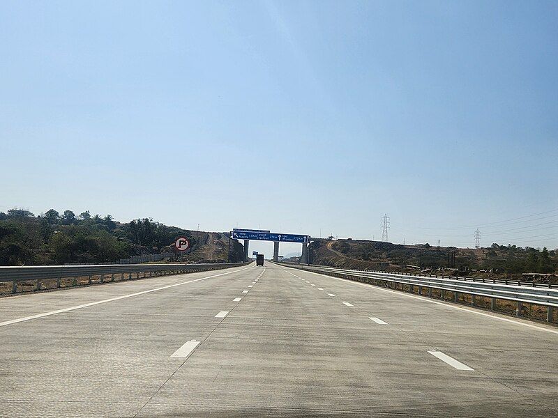 File:Samruddhi Expressway 2.jpg