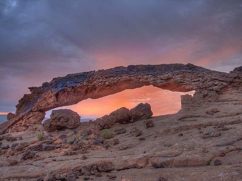 File:Sunset Arch.jpg