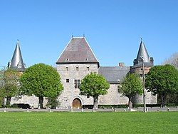 Solre-sur-Sambre Castle