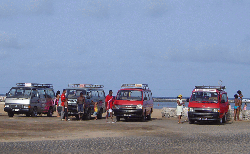 File:2006.06.25.cv.sv.BaiadasGatas.transportes.png