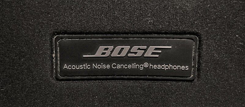 File:BOSE QC15 e.jpg