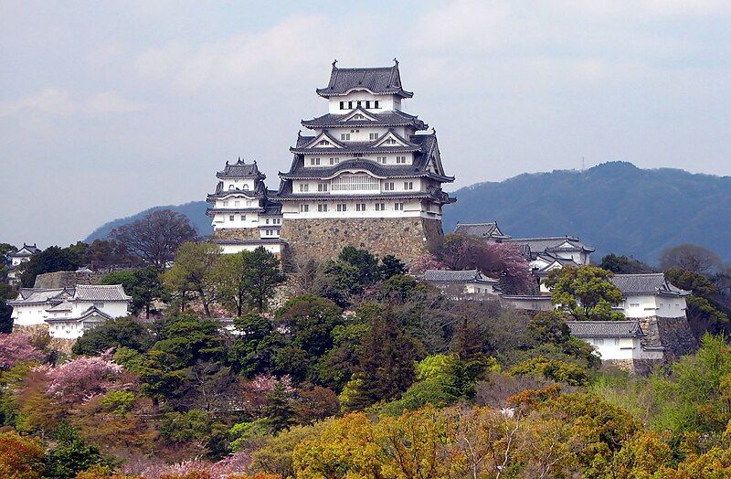 File:Château de Himeji01.jpg