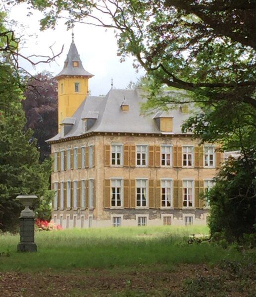 File:Château de Reet.jpg