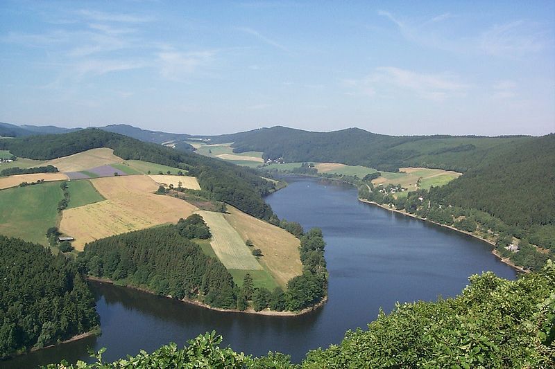 File:Diemelsee (Stausee).JPG