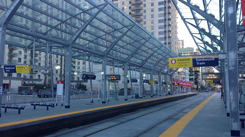 File:Downtown West-Kerby LRT.jpg