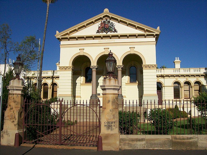 File:Dubbo Courthouse.jpg