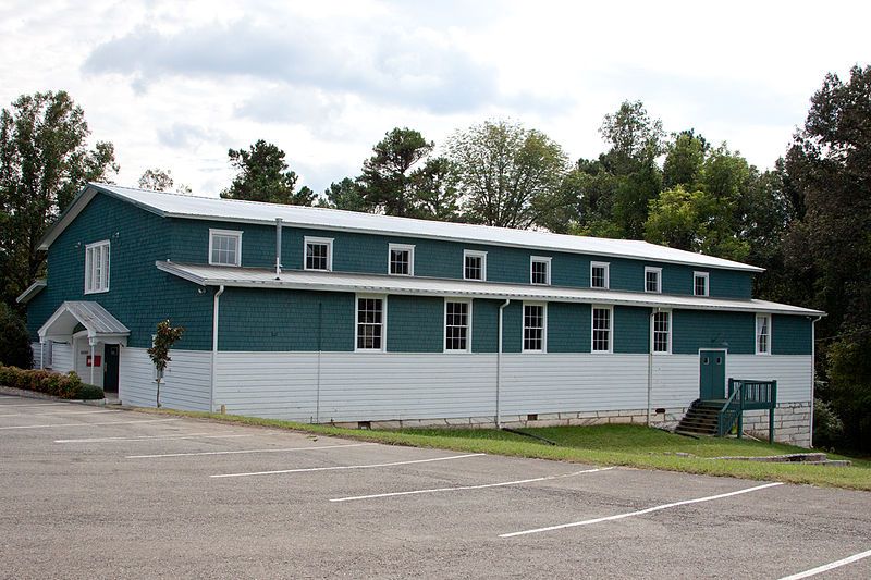 File:Tate Gymnasium.jpg